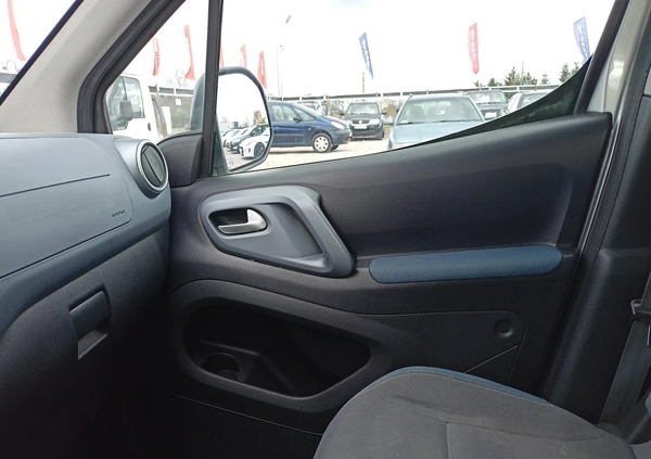 Citroen Berlingo cena 15900 przebieg: 293000, rok produkcji 2008 z Warszawa małe 121